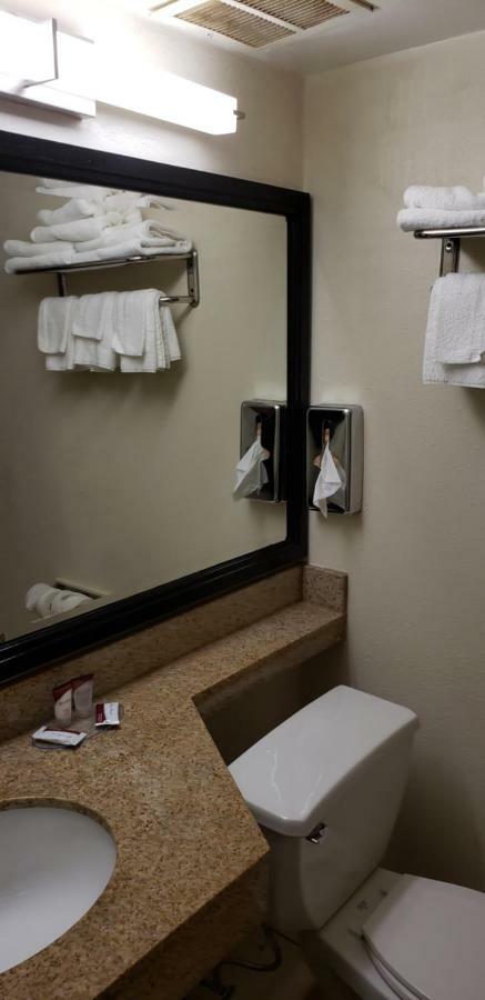 Mho Hotel בורדנטאון מראה חיצוני תמונה